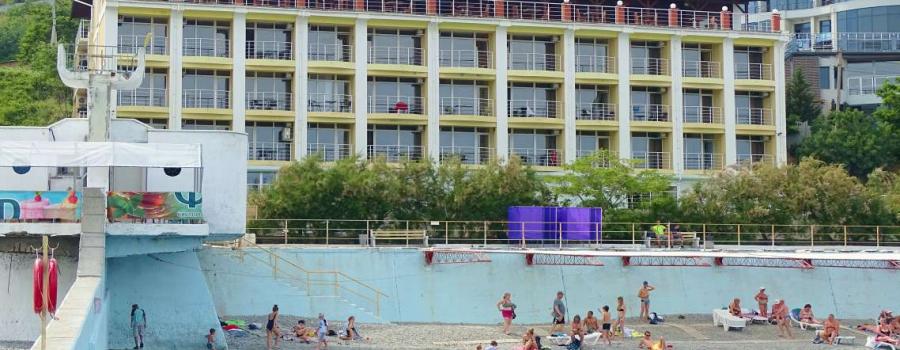 Отдых в Крыму | Легенда гостиница у моря со своим пляжем на Восточной набережной